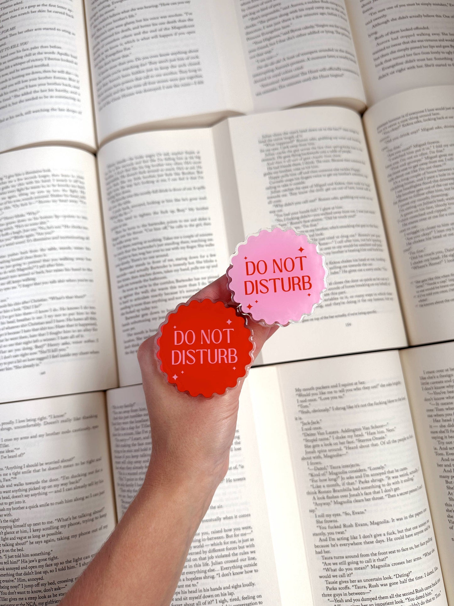Do Not Disturb - Kindle Grip: Cream