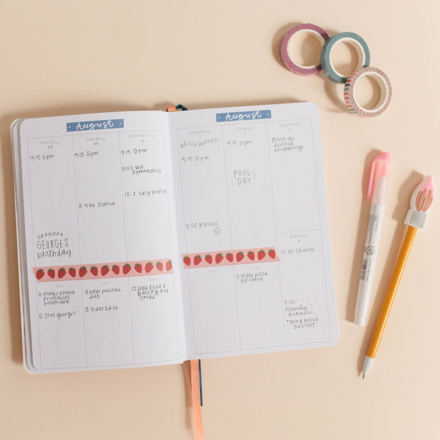 Pink Floral Petite Planner : 2024-2025 Academic Year