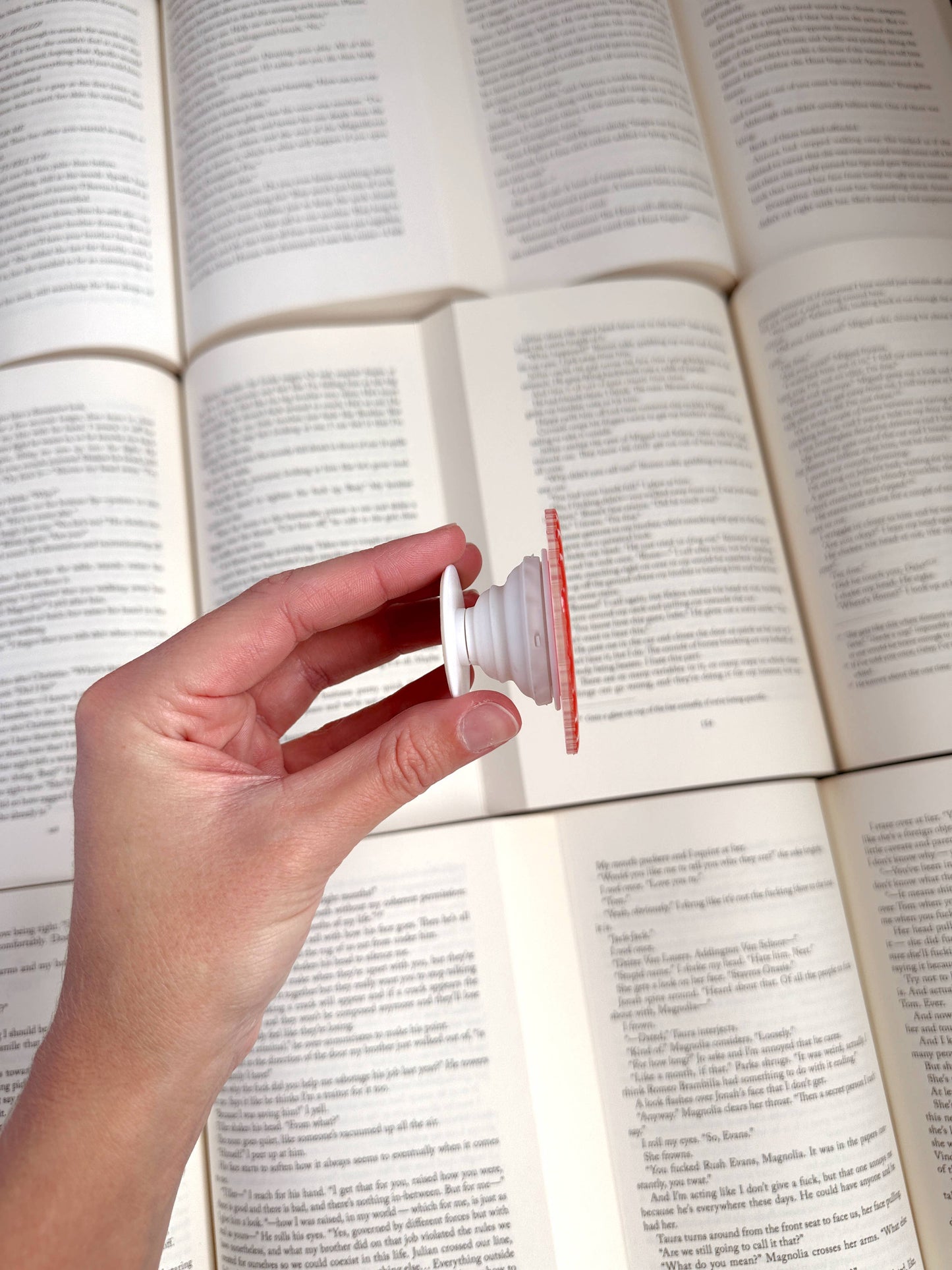 Do Not Disturb - Kindle Grip: Cream