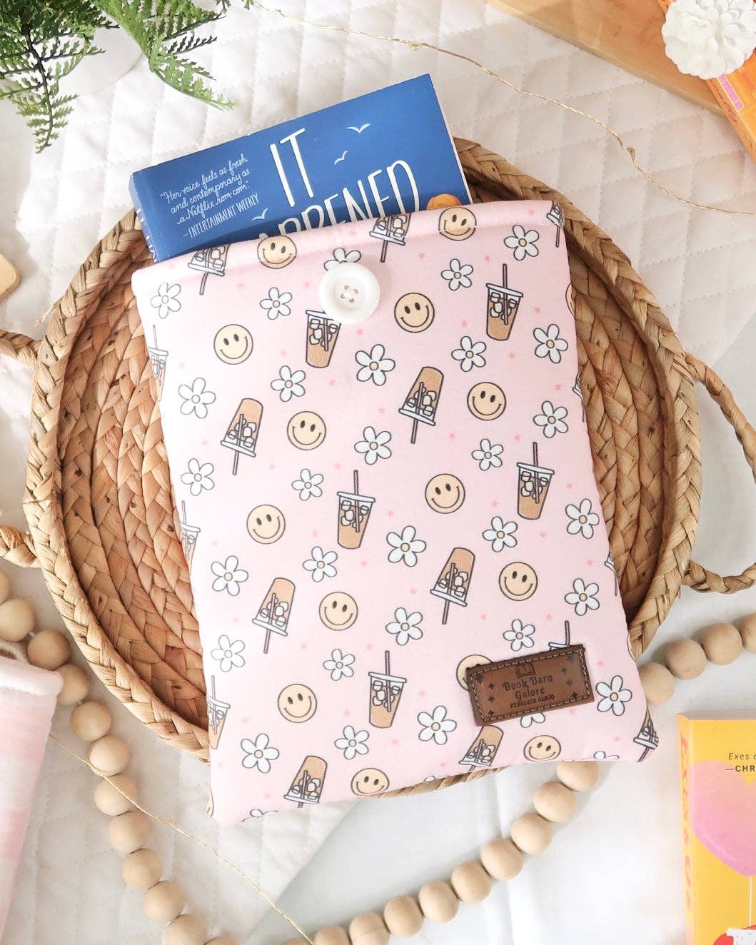 Coffee Lover Book Sleeve: Without Button / Without Pocket(s) / Normi