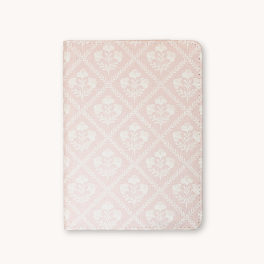 Pink Trellis Kindle Case: Kindle Paperwhite (12th Generation)