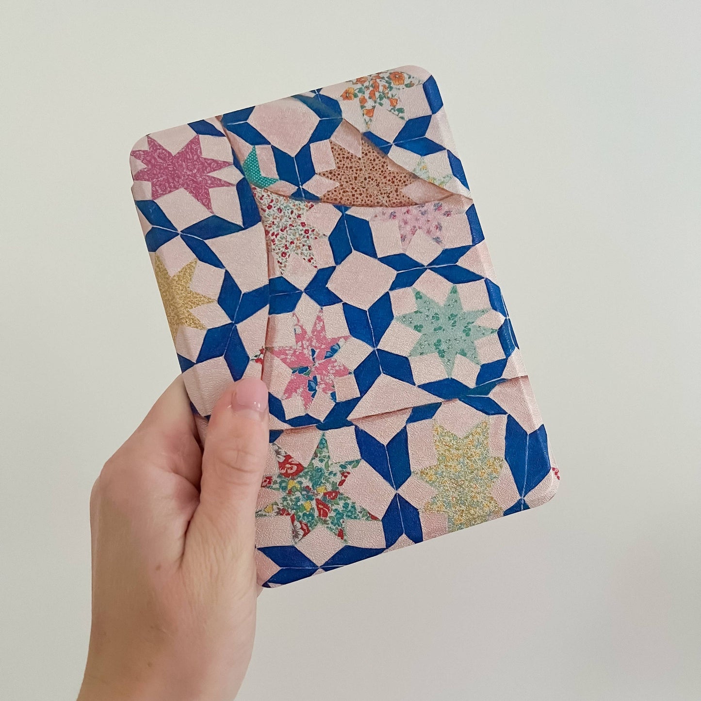 Blue Quilted Kindle Case: Double Sided Print / Paperwhite 11 Gen. (2021)