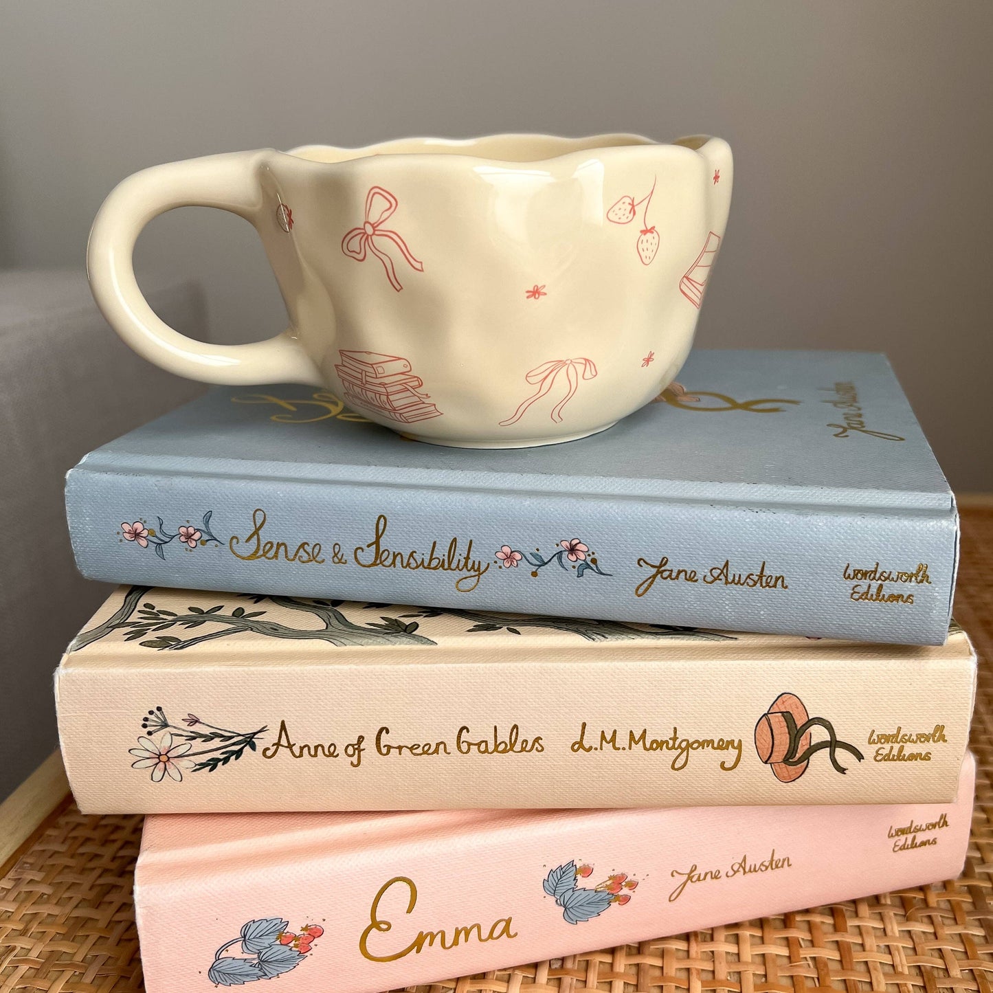 Bows and Books Mug: Red/Ivory Strawberries