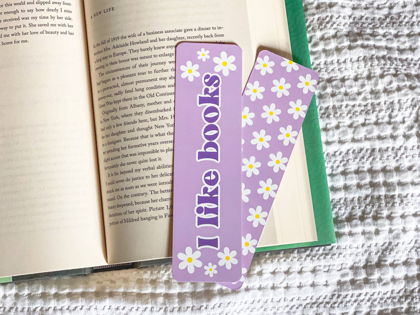 I Like Books & Reading Bookmark, Cute Bookish Gift: I Like Books