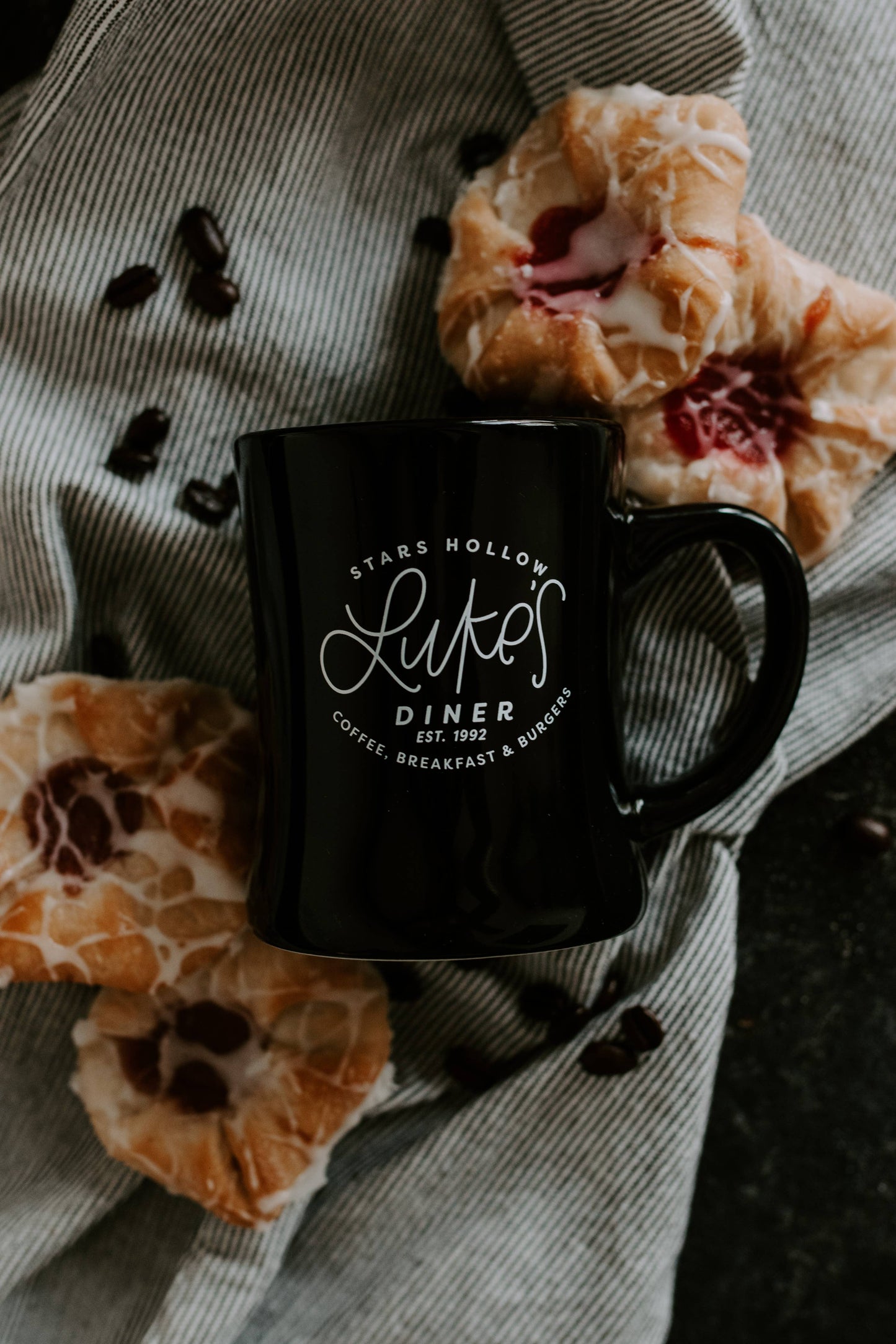 Lukes Diner Mug: 15 oz (Gilmore Girl)