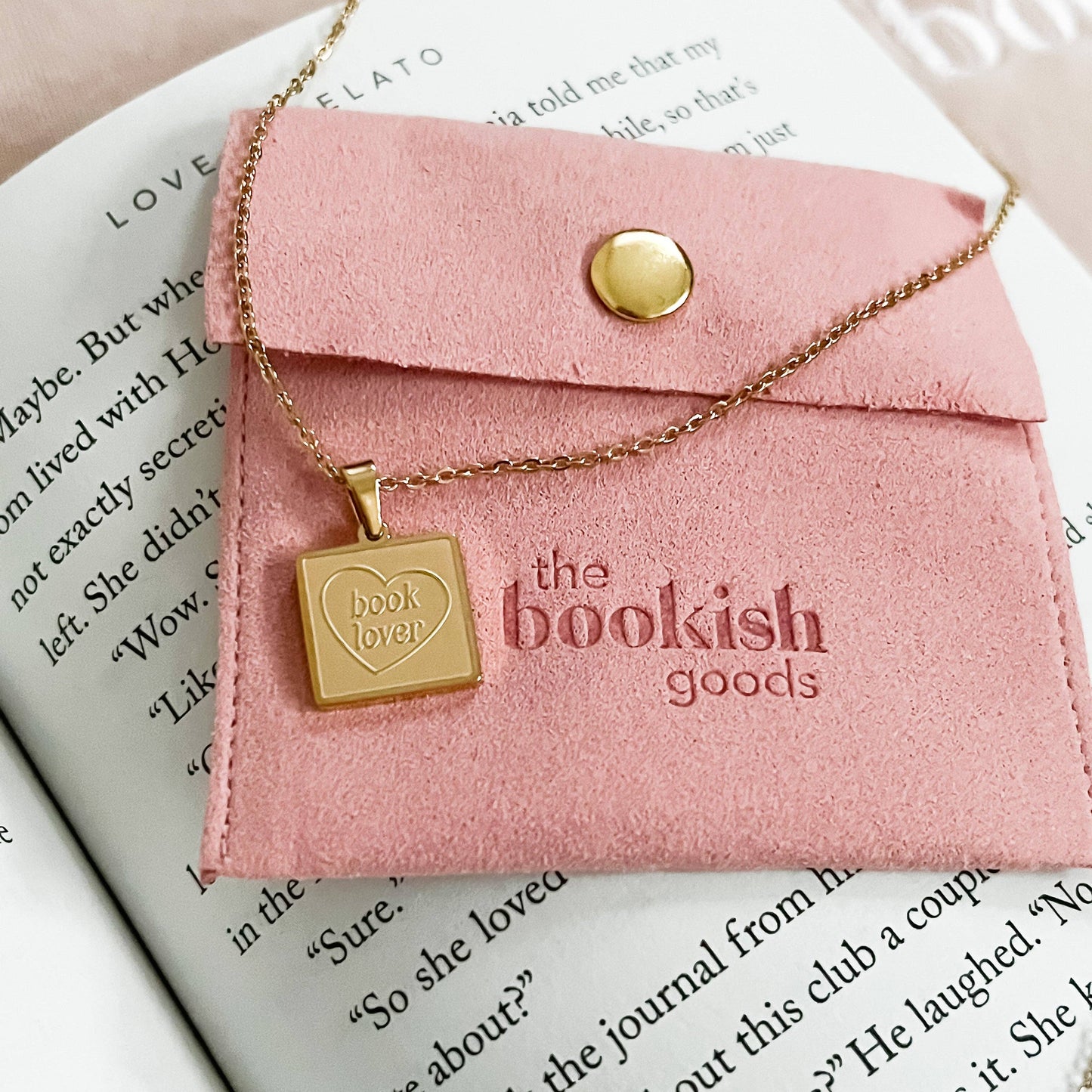 Book Lover Necklace: Gold / 18"