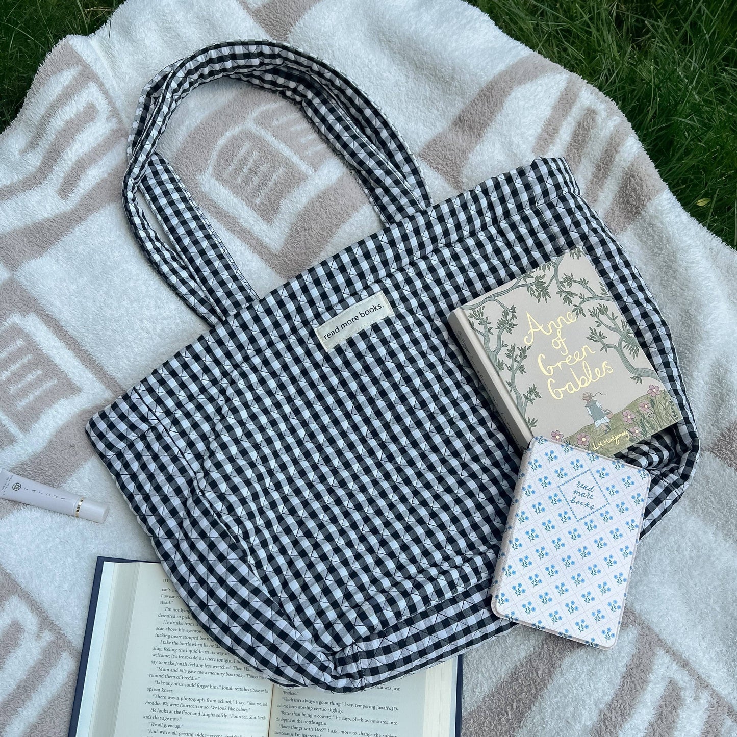 The Everything Bag: Black