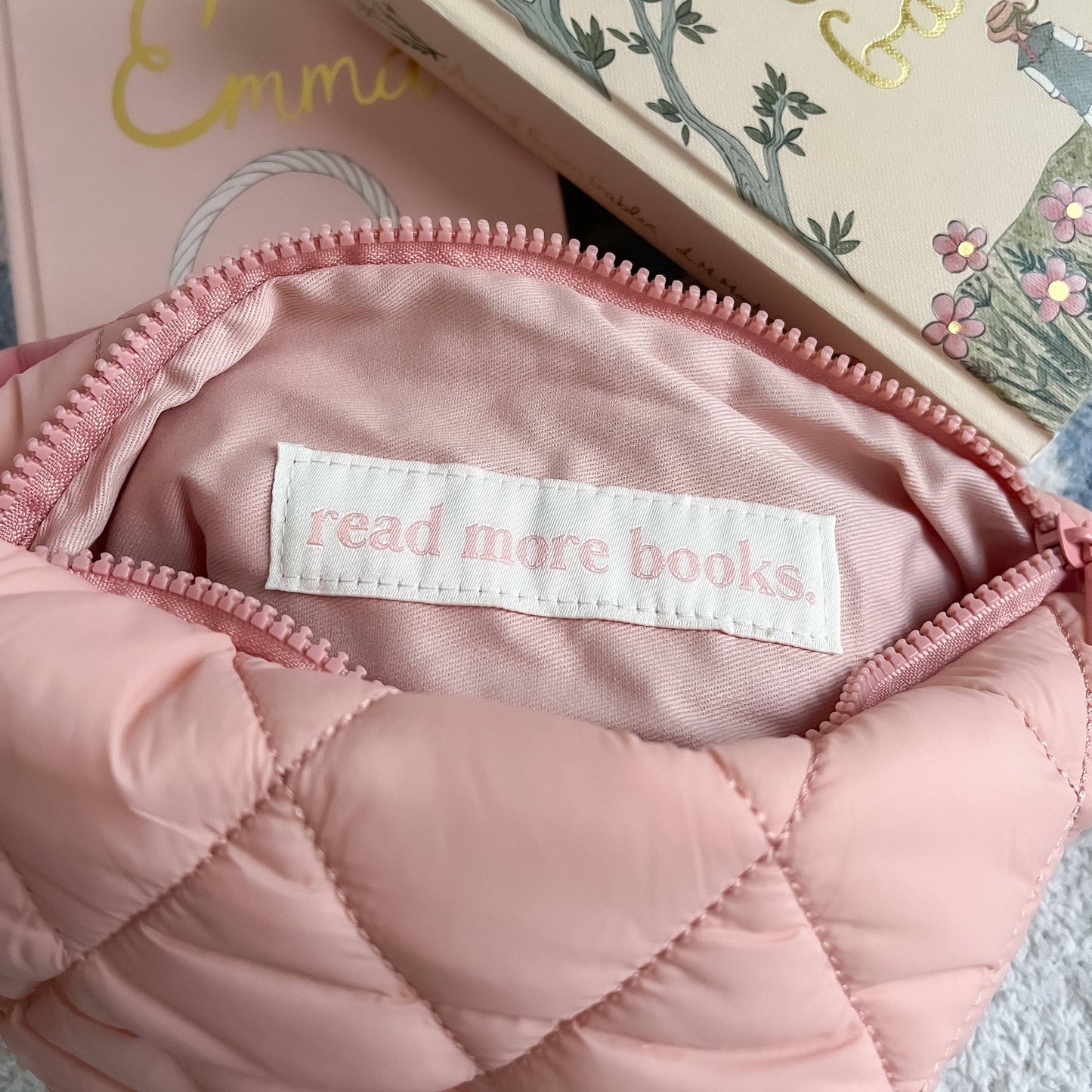 The Bookish Pouch: Black
