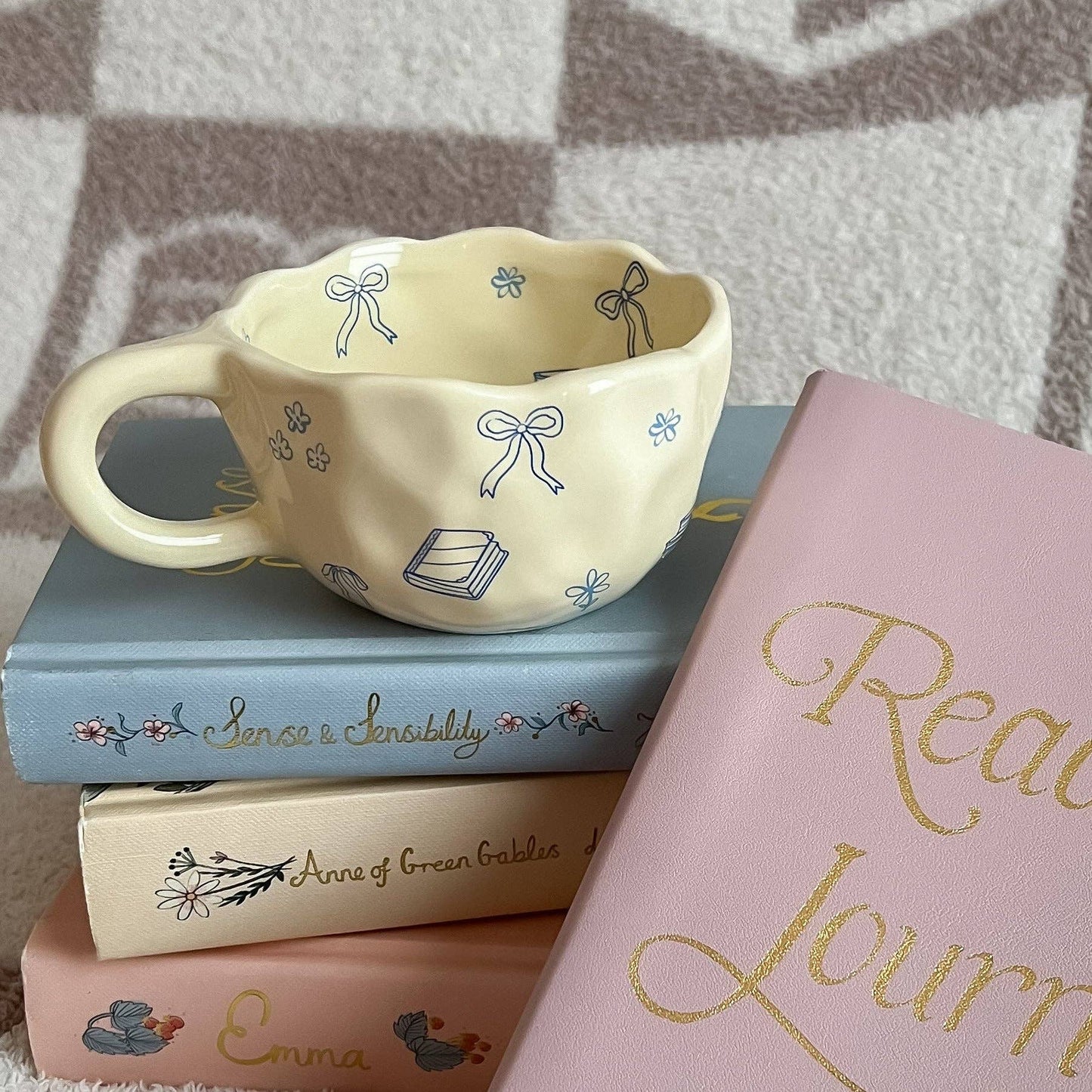 Bows and Books Mug: Blue/Ivory Flowers