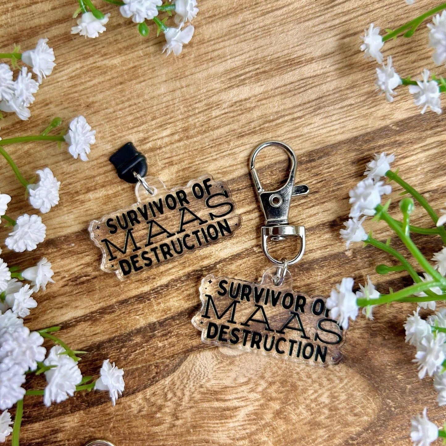 Survivor of Maas Destruction Dust Plug USB-C: Hook Clasp