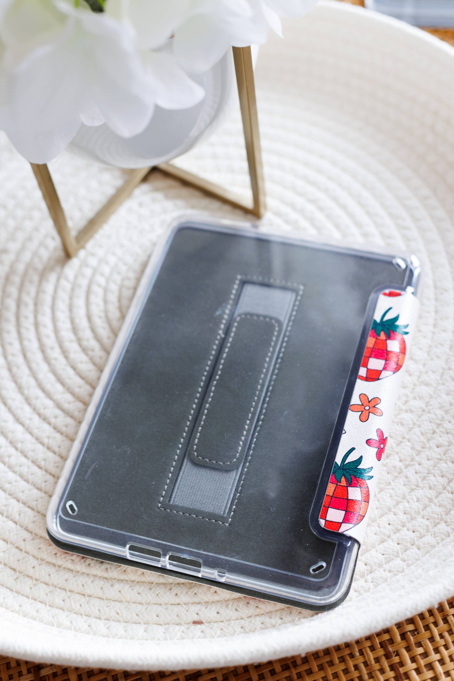 Blue Flower Garden Kindle Case with Clear Back and Handle: Kindle Paperwhite 11th Gen (w/handle)