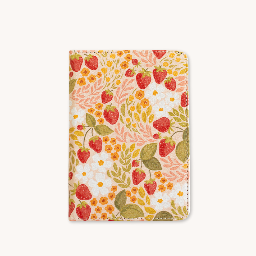 Strawberry Patch Kindle Case: Kindle Paperwhite (11th Generation)