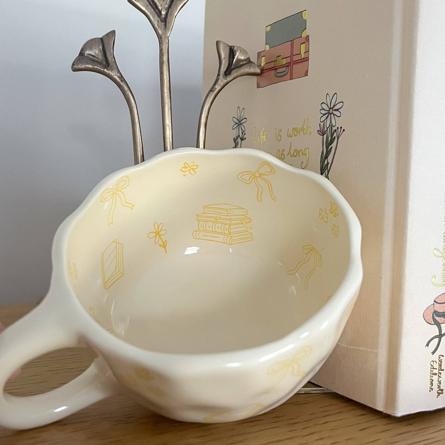 Bows and Books Mug: Blue/Ivory Flowers