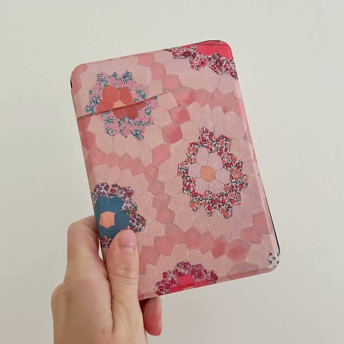 Pink Quilted Kindle Case: Double Sided Print / Colorsoft / Paperwhite 12 Gen. (2024)