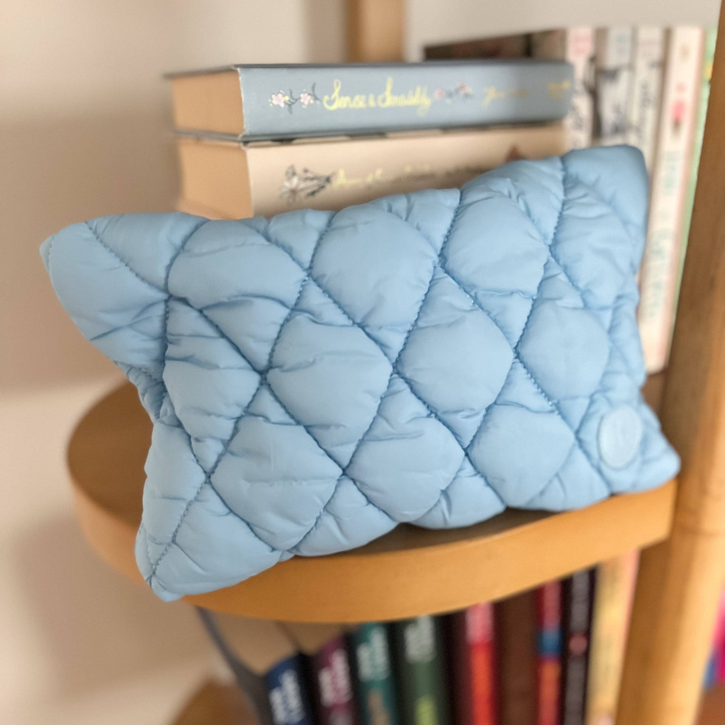 The Bookish Pouch: Black
