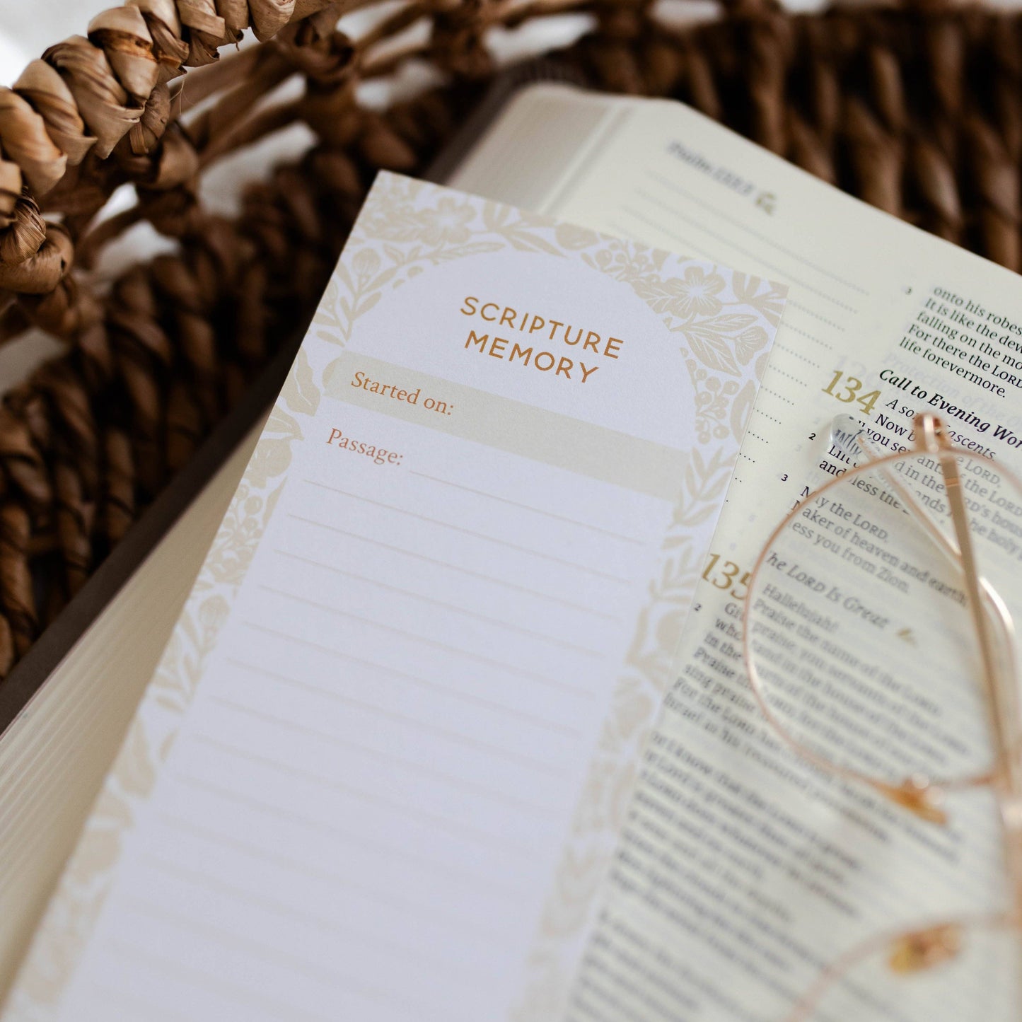 Scripture Memory Notepad | Natural Laurel