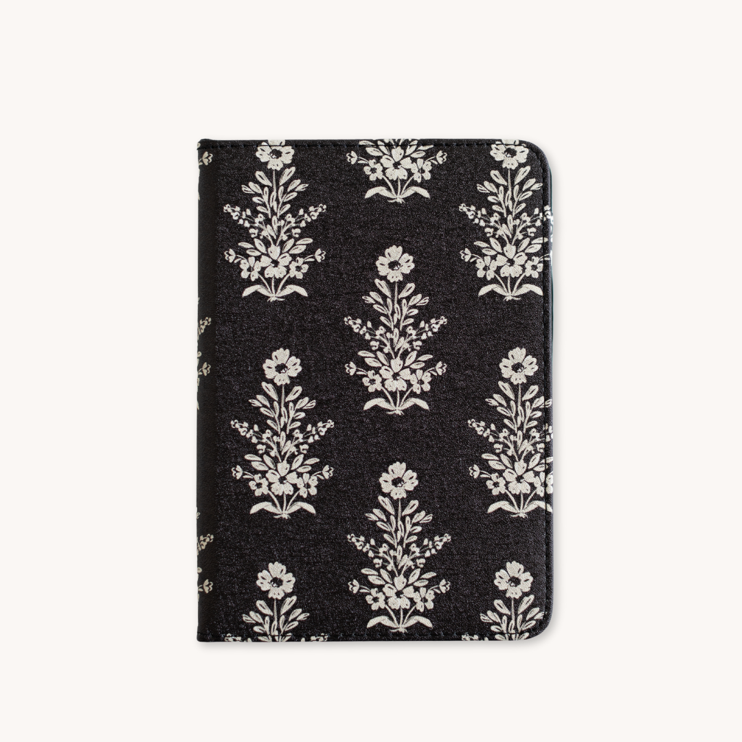 Midnight Damask Kindle Case: Kindle Paperwhite (11th Generation)